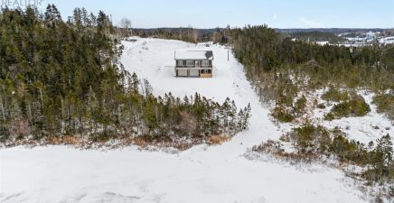View 19 properties in Whitbourne, NL with an average listing price of $243,425 and an average size of 1,652 sqft